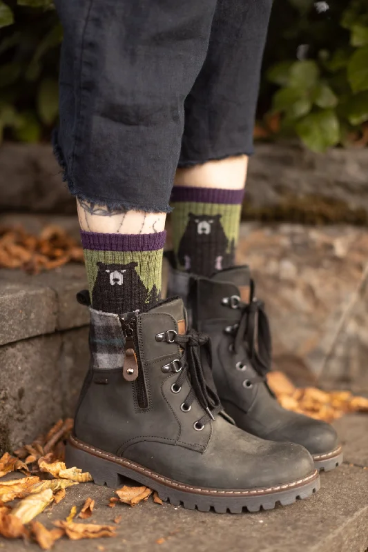 festive St. Patrick’s Day socks-Bear Town Hiking Micro Crew