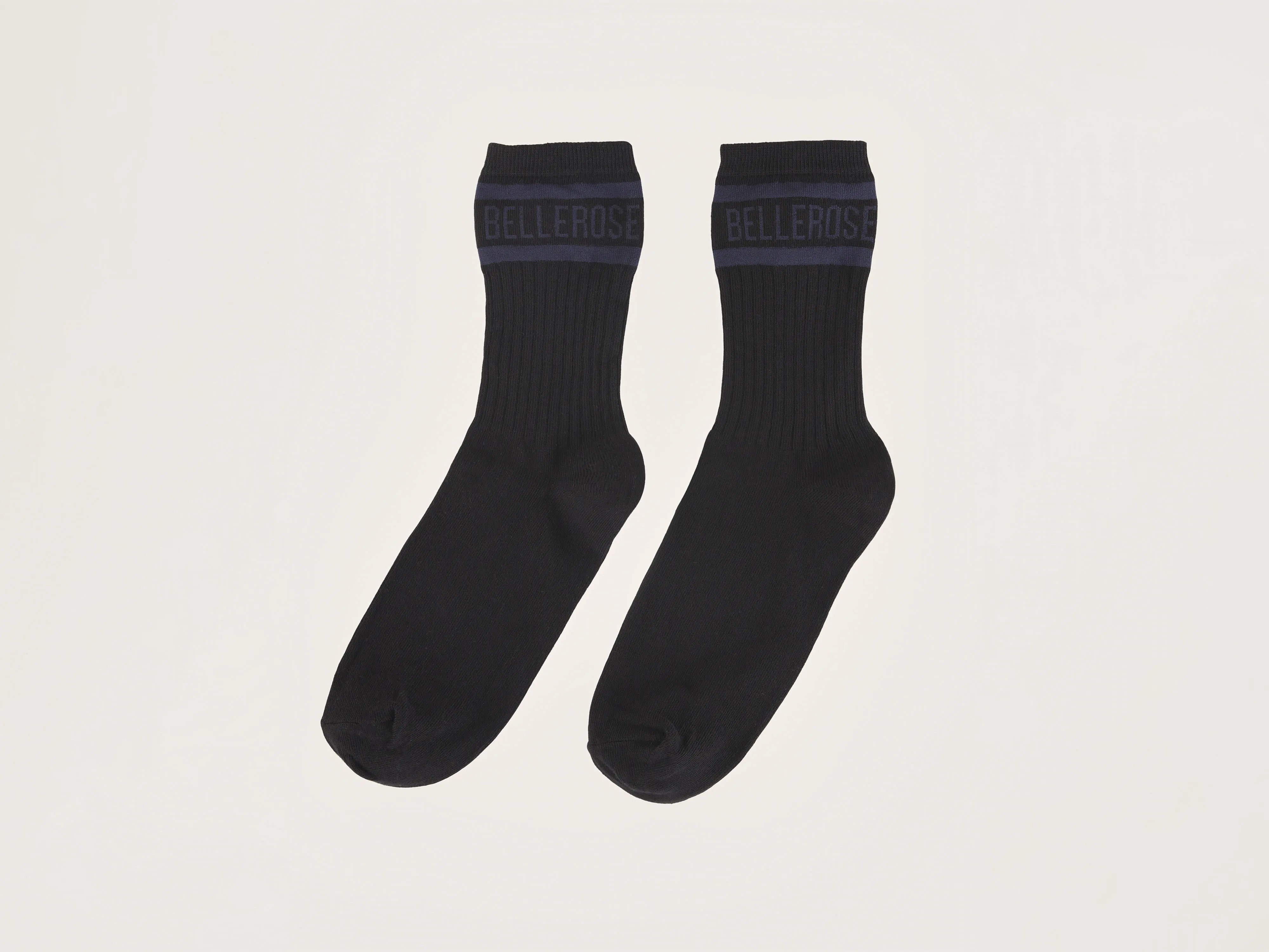 soft fuzzy socks for movie nights-Vree socks (251 / W / BLACK)