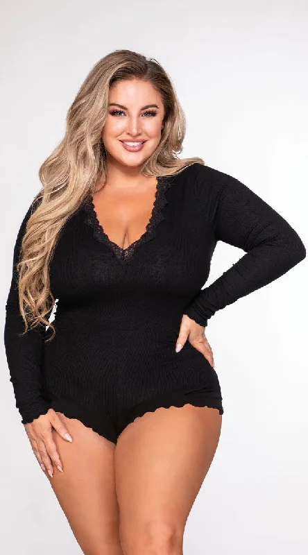 seamless pajama sets for softness-Plus Size Romantic Reverie Sleep Romper