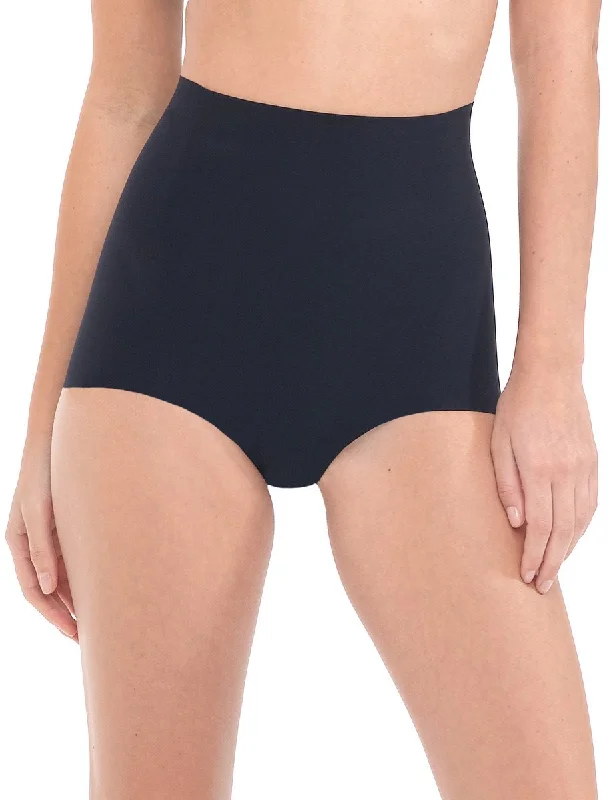 durable panties for outdoor trips-Commando Classic Control Brief