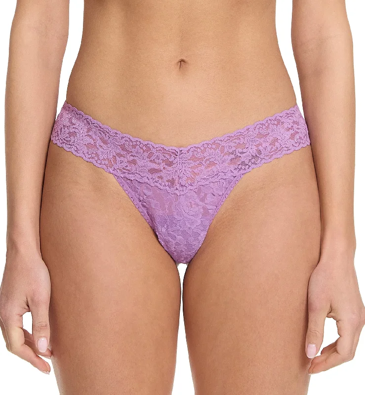 breathable mesh briefs for summer-Hanky Panky Signature Lace Low Rise Thong (4911P) - Venus