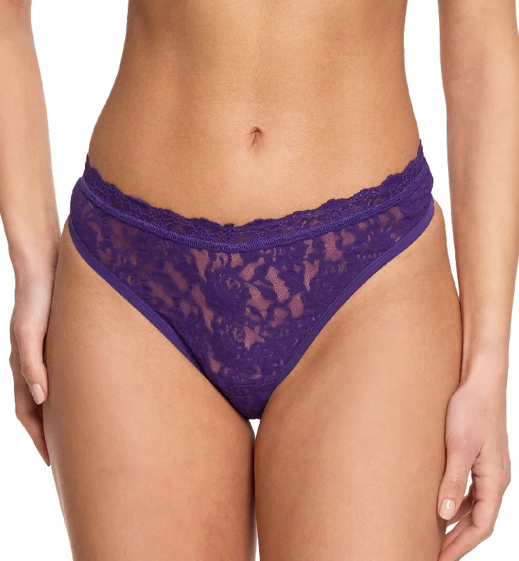 stretchy briefs for dance practice-Hanky Panky Signature Lace V-Front High Cut Thong (481854) - Snow Day